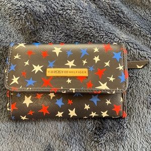tommy hilfiger wallet